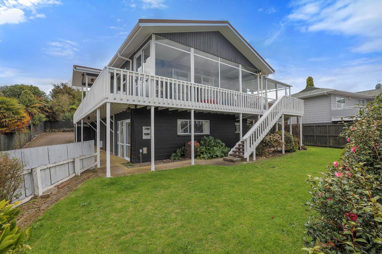 Woodward House Taupo Villa Eksteriør bilde